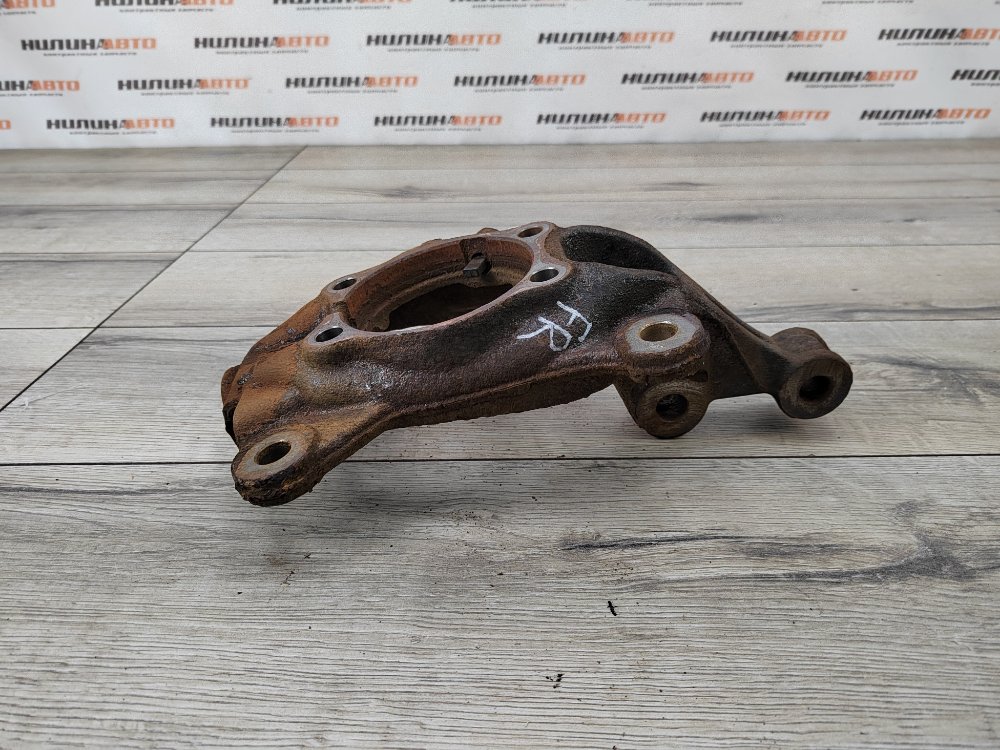 Кулак поворотный, 2000 рублей, Москва