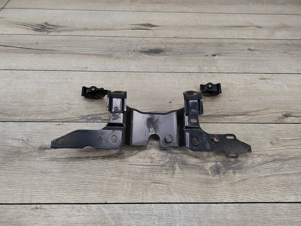 Кронштейн замка капота, 500 рублей, Москва