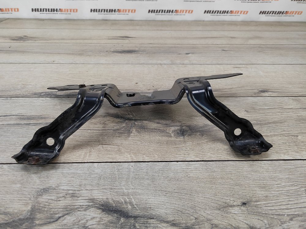 Кронштейн замка капота, 500 рублей, Москва