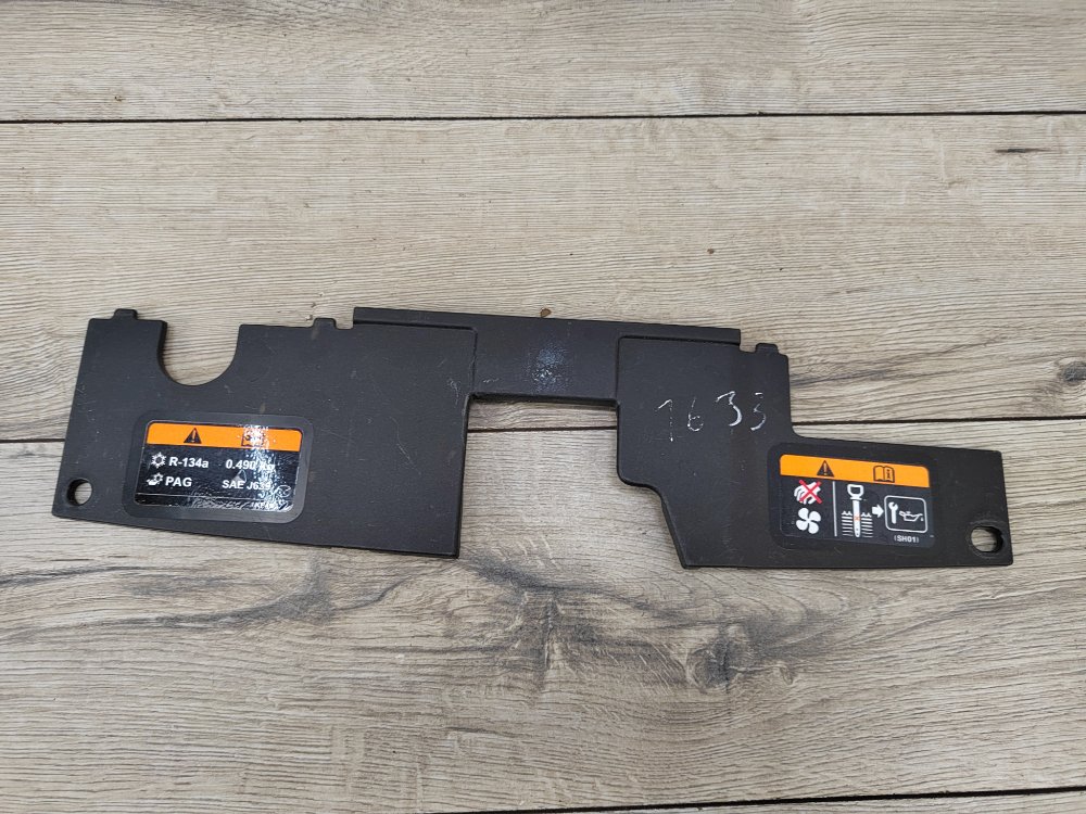 Накладка передней панели, 1000 рублей, Москва