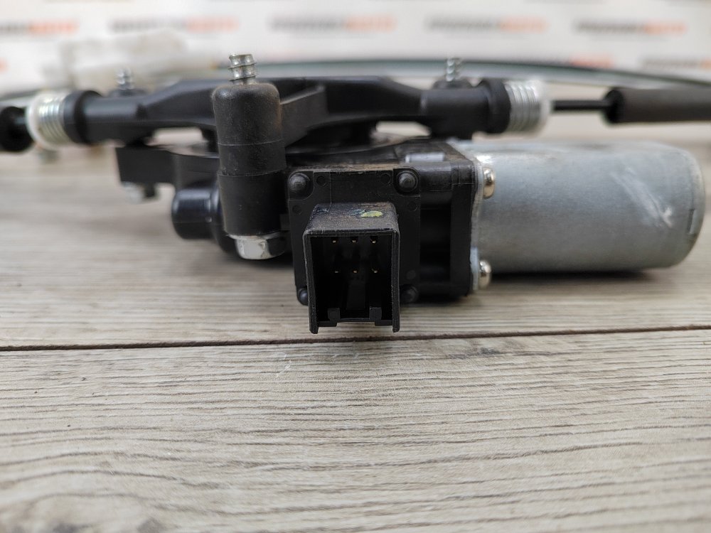 Стеклоподъемник, 1800 рублей, Москва