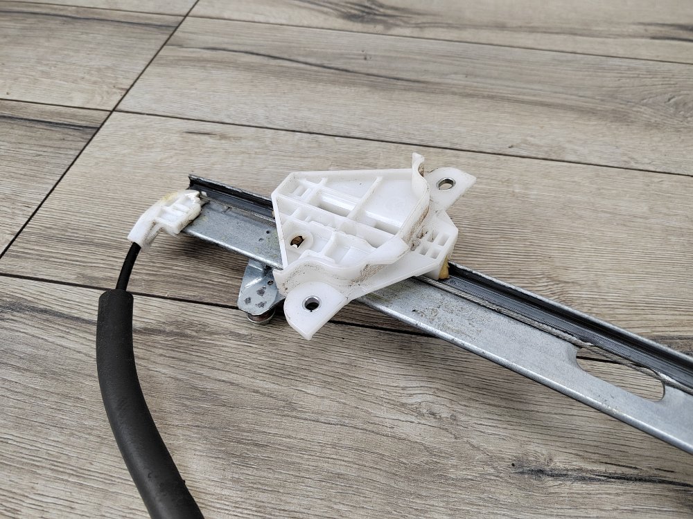 Стеклоподъемник, 1800 рублей, Москва