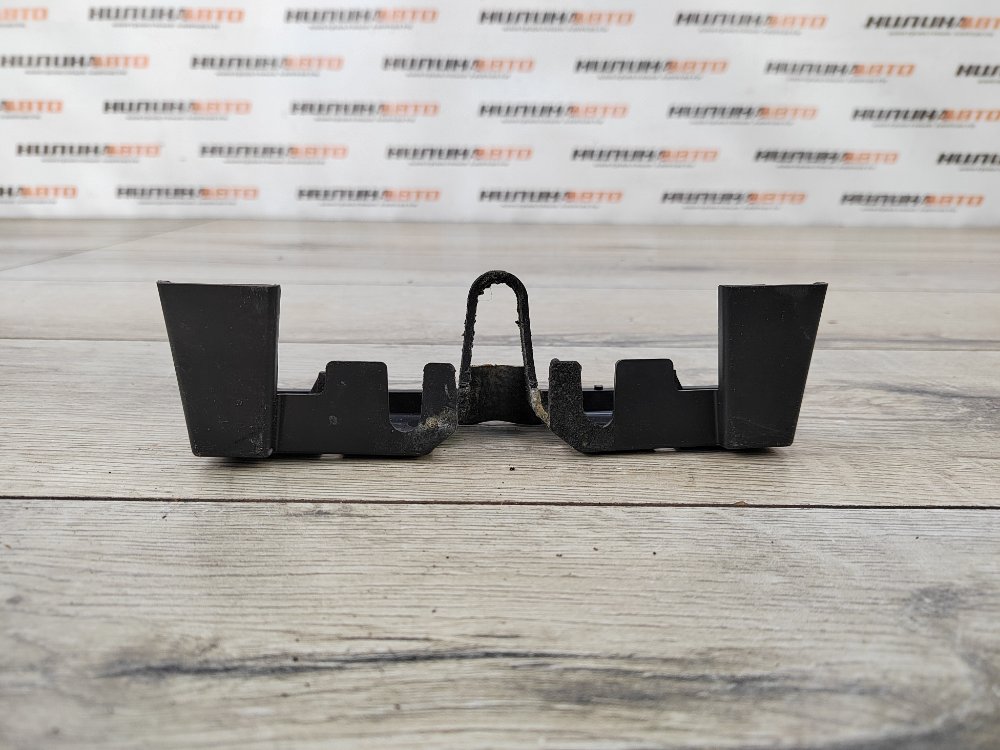 Накладка замка капота, 400 рублей, Москва