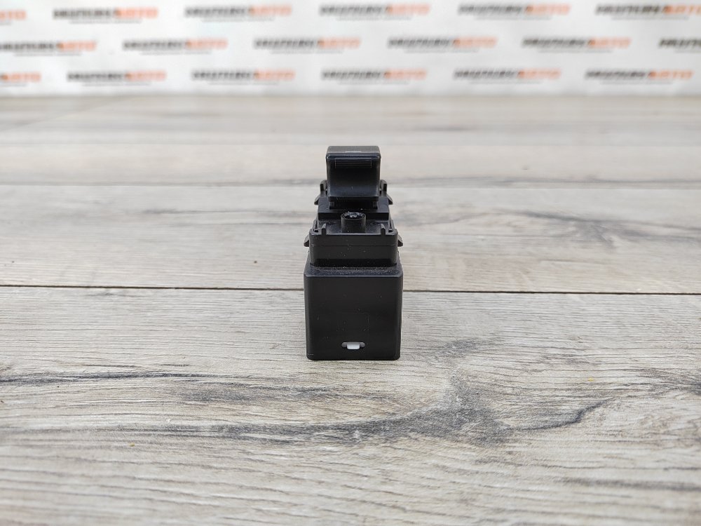 Кнопка стеклоподъемника, 700 рублей, Москва