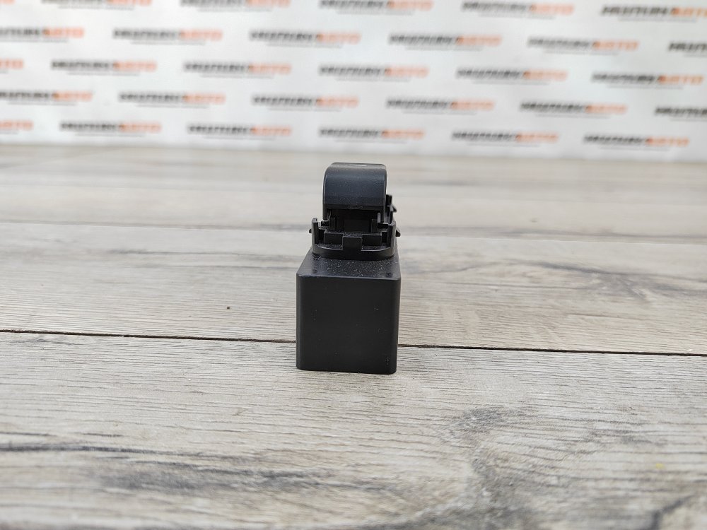 Кнопка стеклоподъемника, 700 рублей, Москва