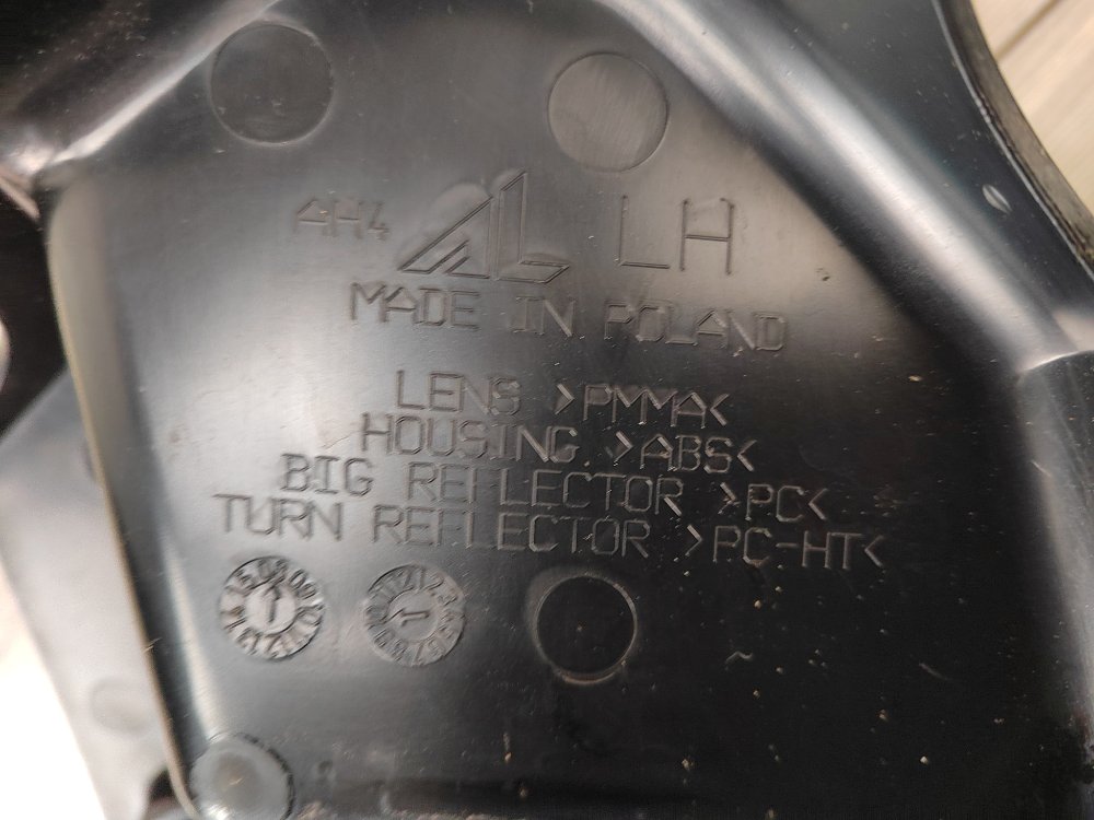 Фонарь в крыло, 4500 рублей, Москва