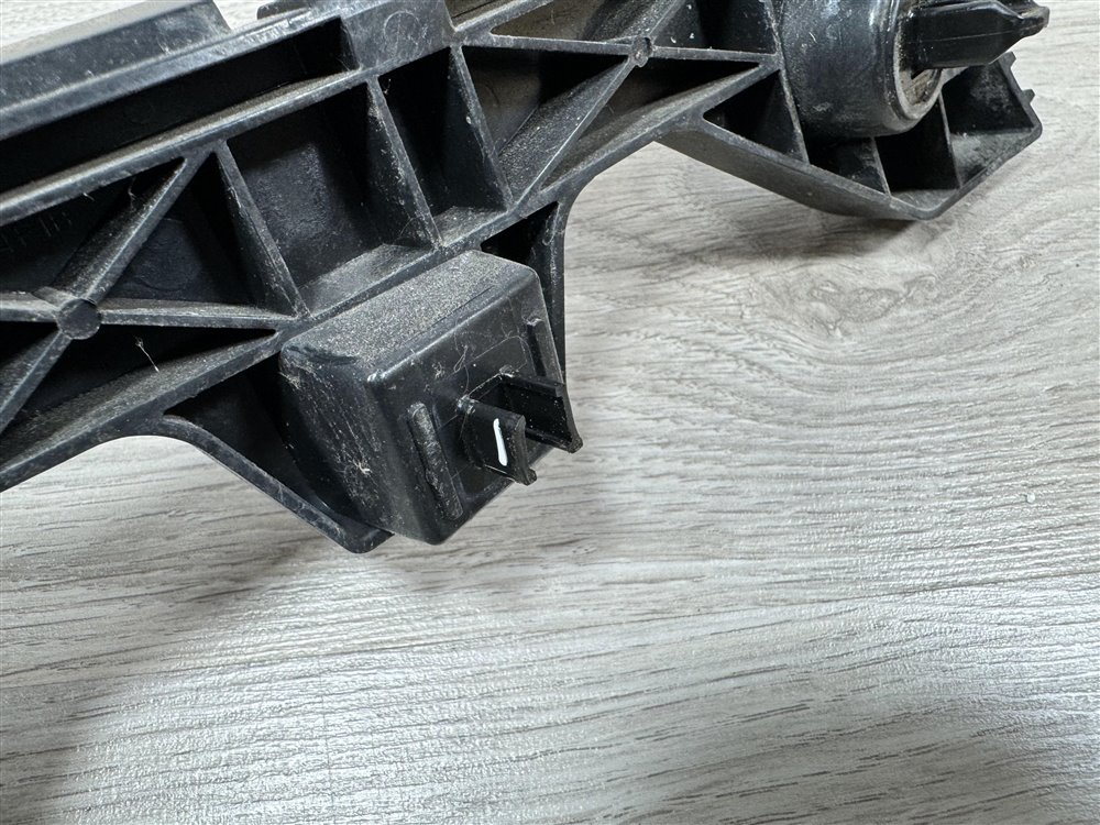 Кронштейн бампера, 800 рублей, Севастополь