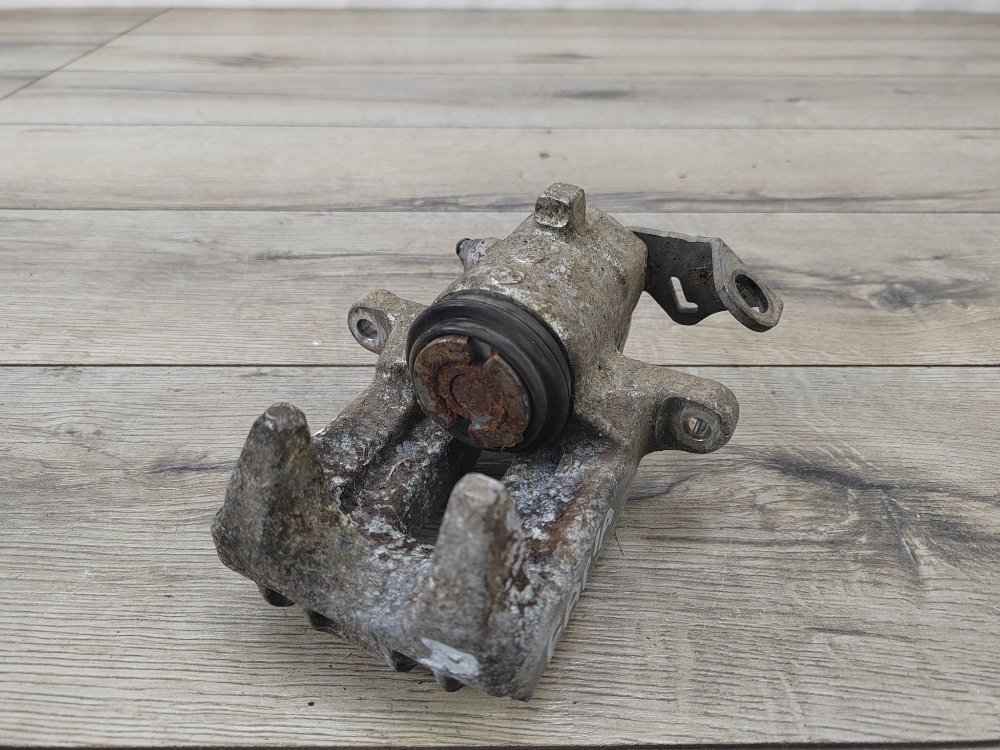 Суппорт тормозной, 3200 рублей, Москва