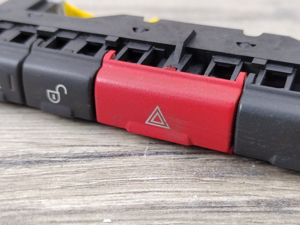 Кнопка аварийной сигнализации, 600 рублей, Москва