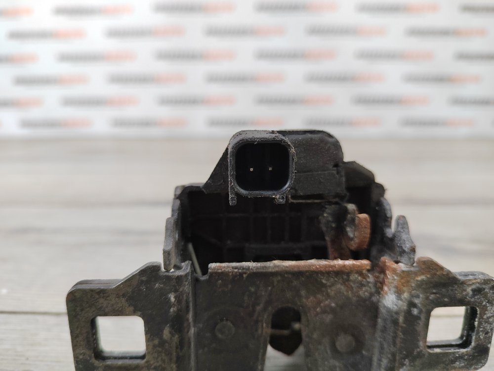 Замок капота, 1500 рублей, Москва