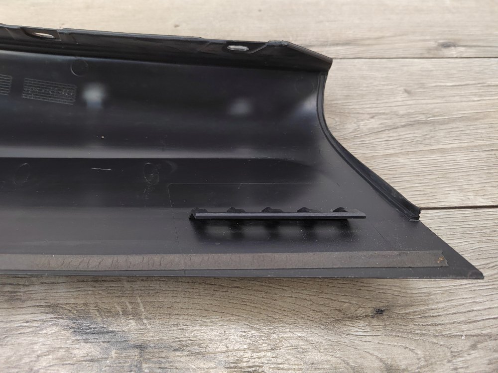 Накладка крыла, 1000 рублей, Москва