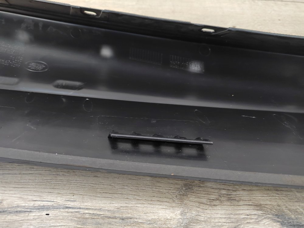 Накладка крыла, 1000 рублей, Москва