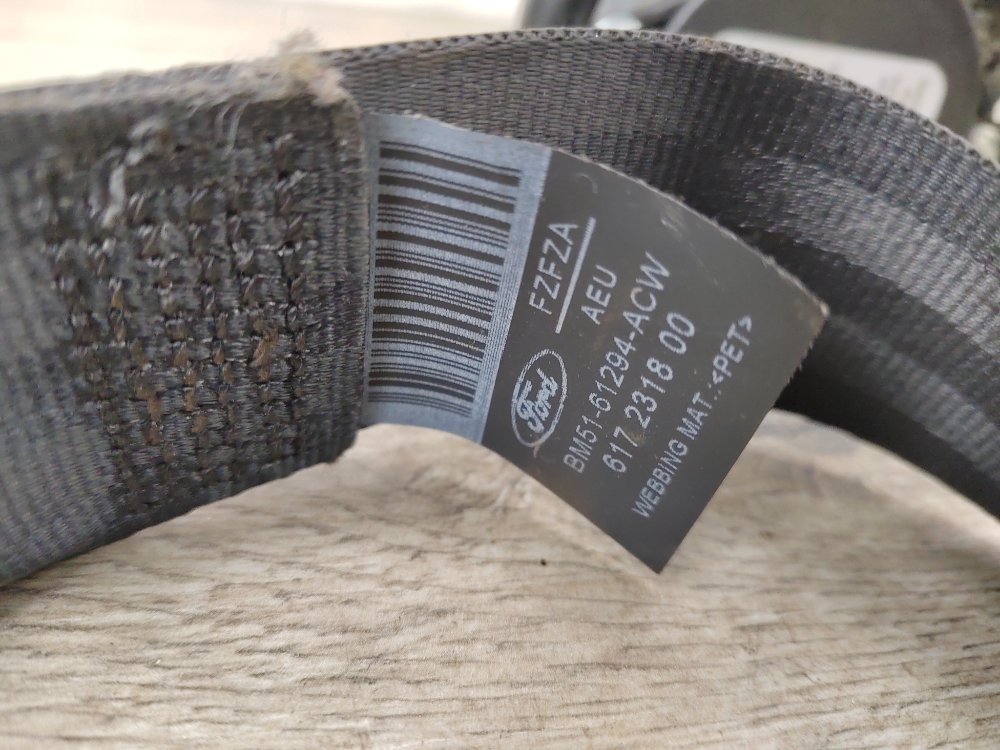 Ремень безопасности, 2000 рублей, Москва