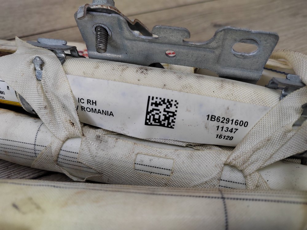 Подушка безопасности боковая, 1000 рублей, Москва