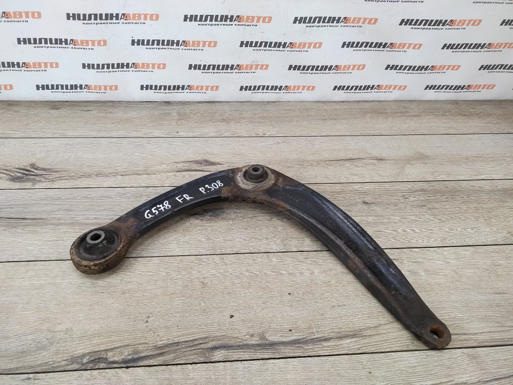 Рычаг передний нижний, 1500 рублей, Москва