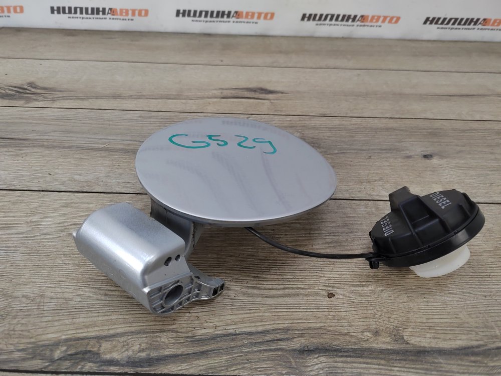 Лючок топливного бака, 500 рублей, Москва