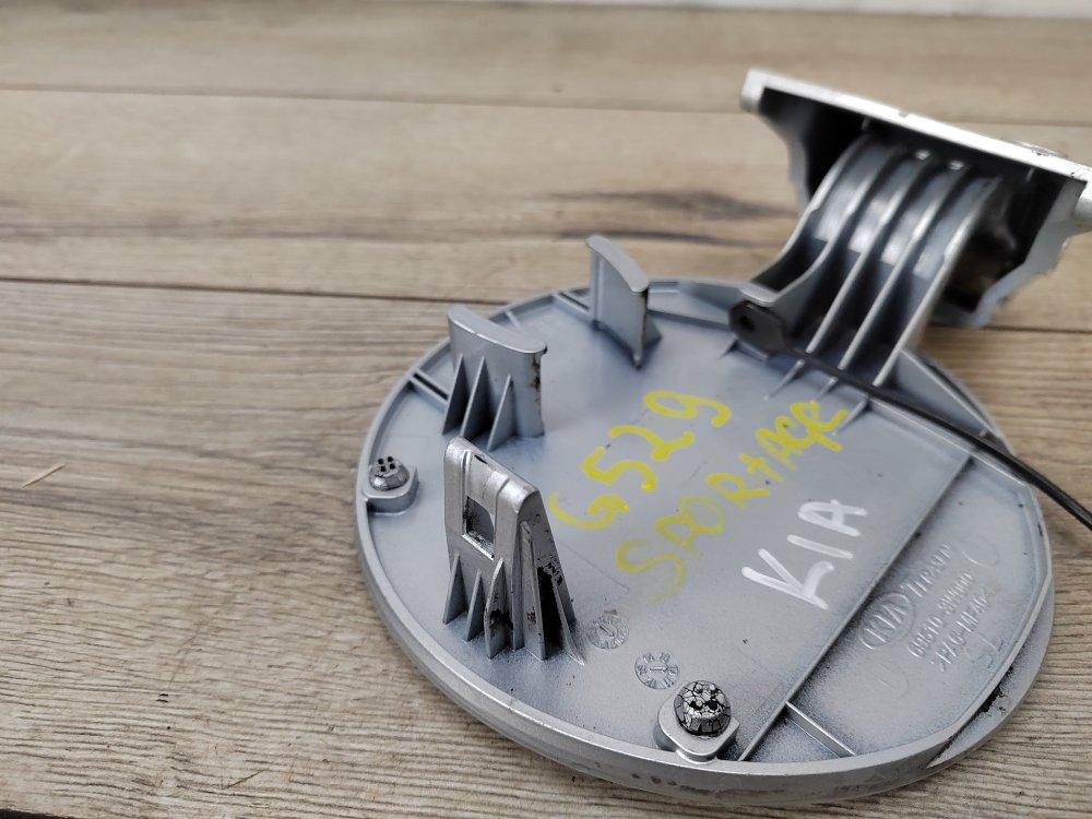 Лючок топливного бака, 500 рублей, Москва