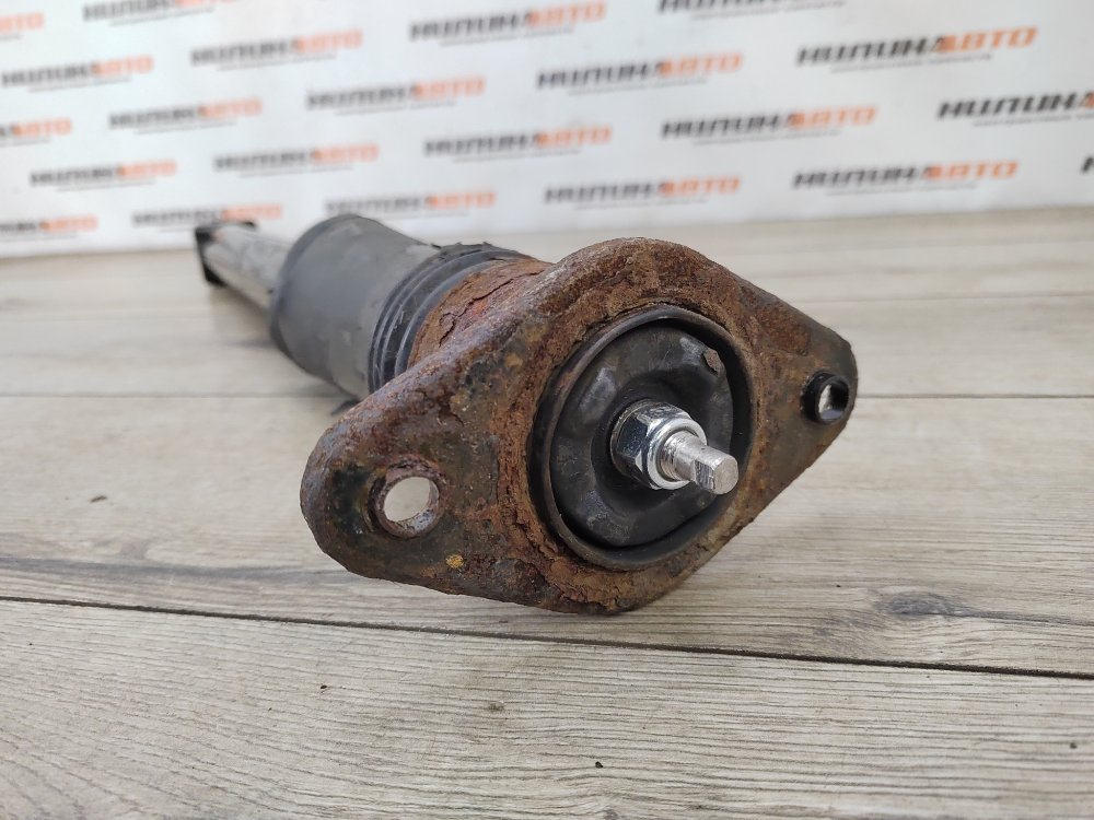 Амортизатор, 2000 рублей, Москва