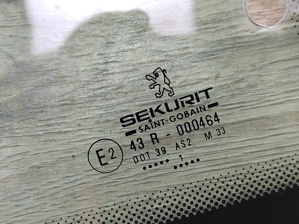 Стекло глухое кузова, 1000 рублей, Москва