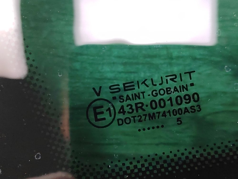 Стекло глухое кузова, 1000 рублей, Москва