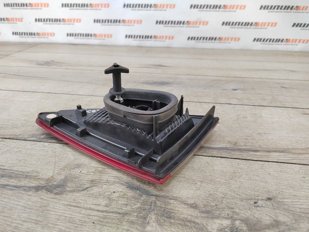 Фонарь в крышку багажника, 1500 рублей, Москва