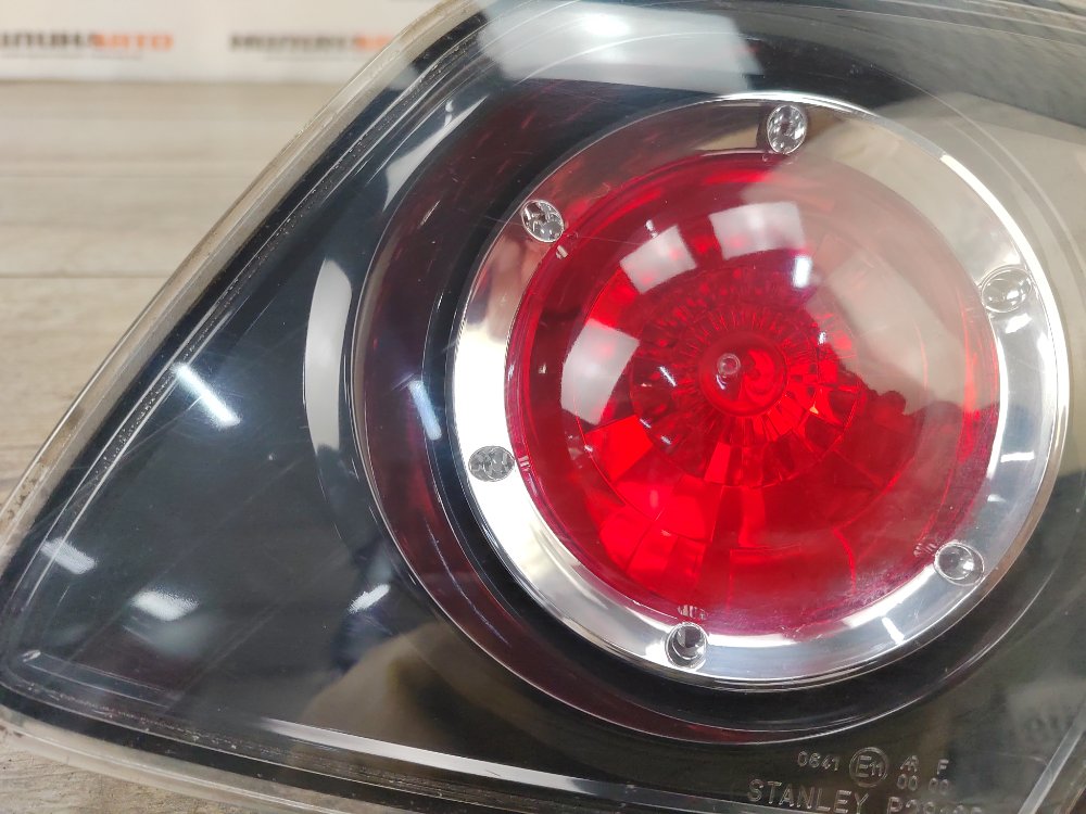 Фонарь в крышку багажника, 500 рублей, Москва