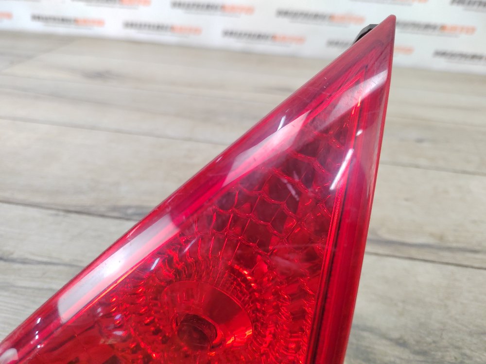 Фонарь в крышку багажника, 1000 рублей, Москва