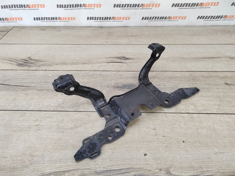 Кронштейн замка капота, 500 рублей, Москва