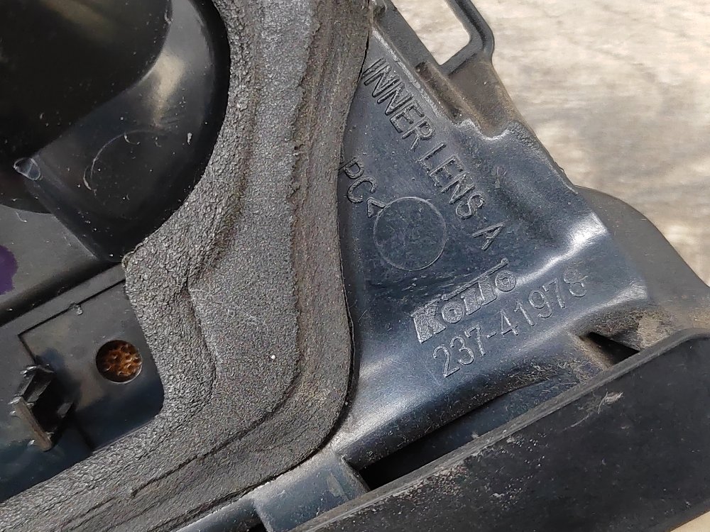 Фонарь в крышку багажника, 4000 рублей, Москва