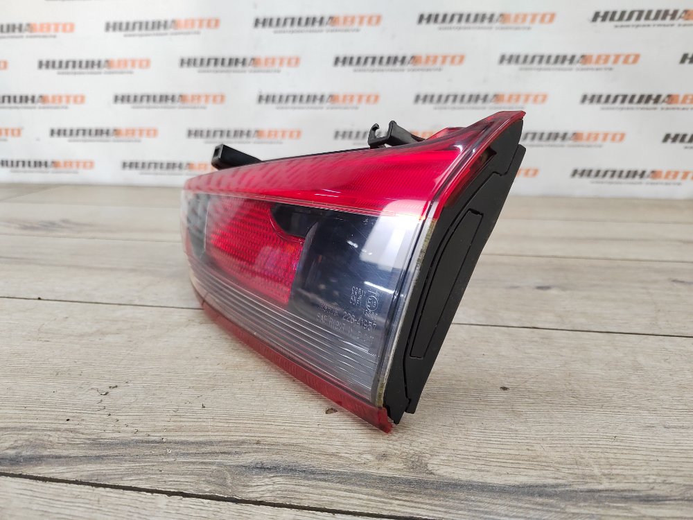 Фонарь в крышку багажника, 2000 рублей, Москва