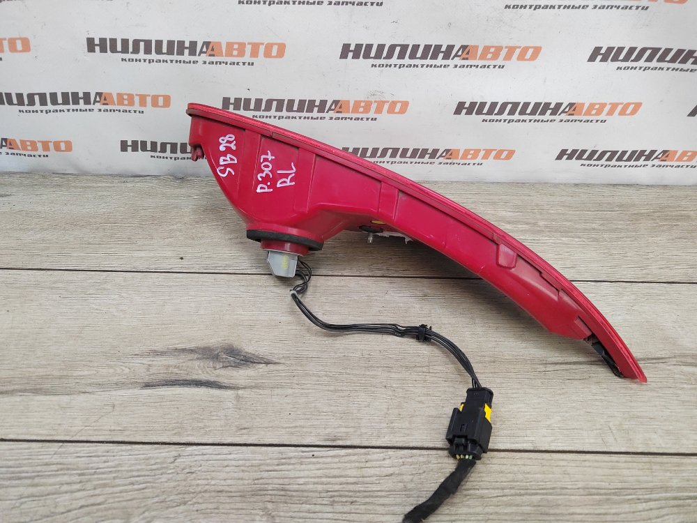 Фонарь в крышку багажника, 4000 рублей, Москва