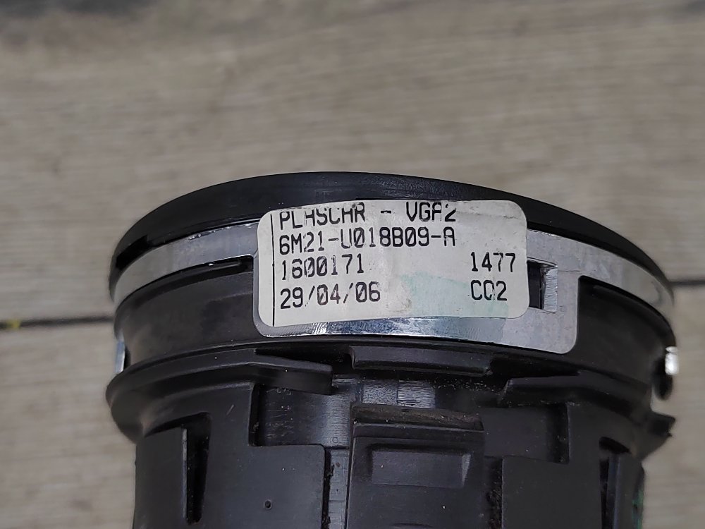 Дефлектор в торпедо, 1200 рублей, Москва