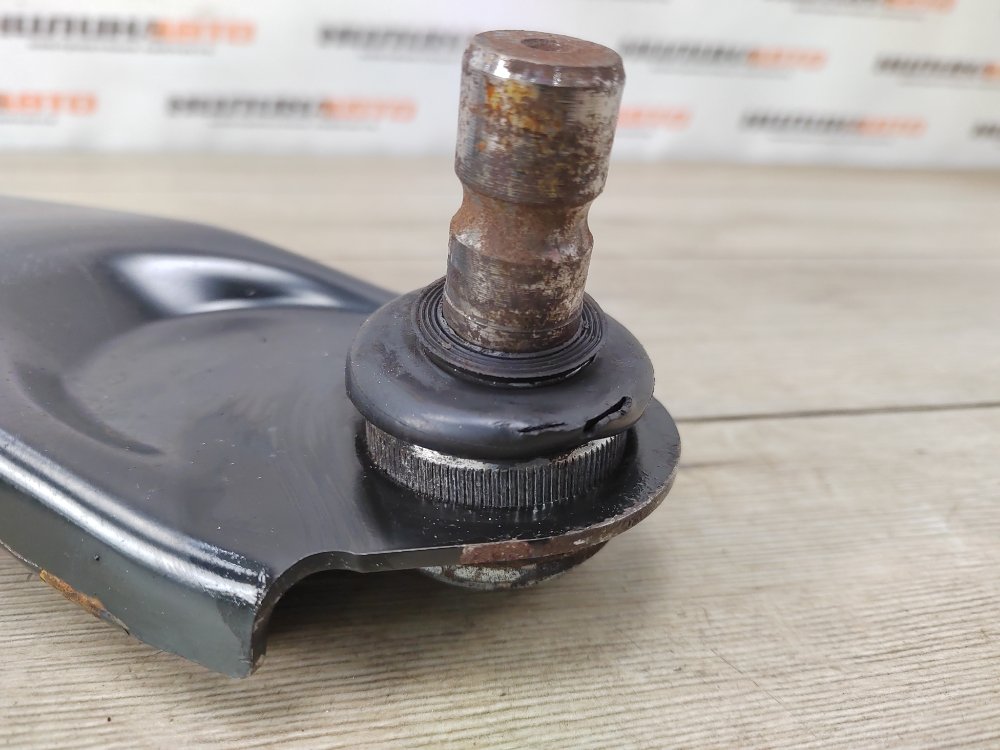 Рычаг передний нижний, 2500 рублей, Москва