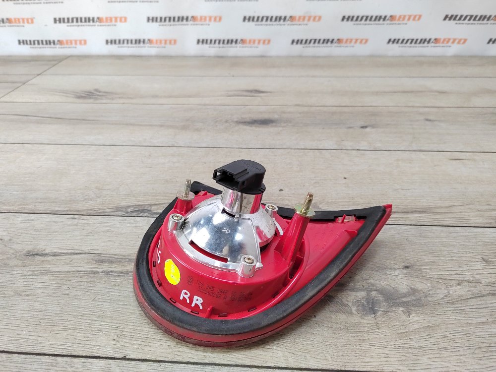 Фонарь в крышку багажника, 950 рублей, Москва