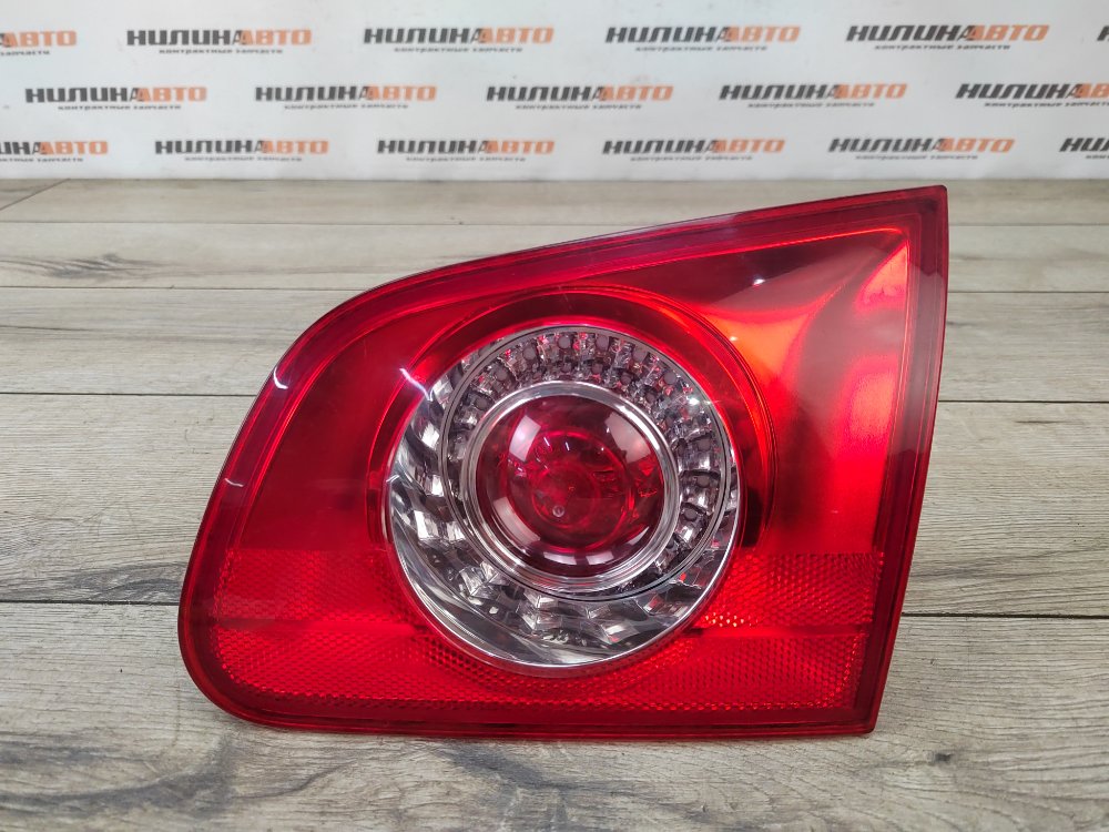 Фонарь в крышку багажника, 500 рублей, Москва