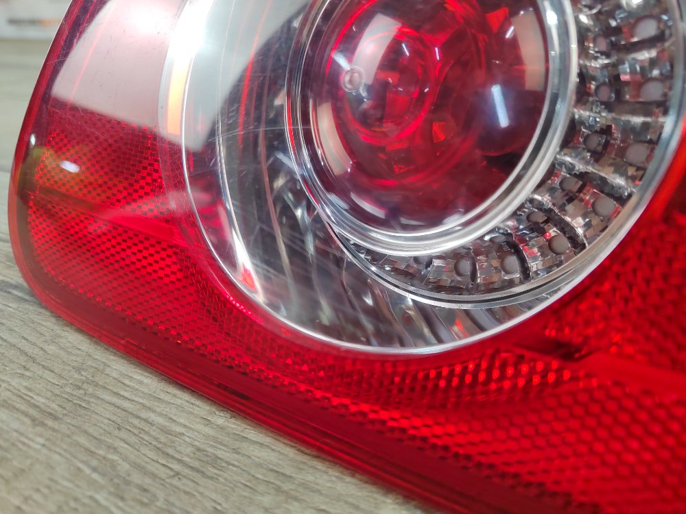 Фонарь в крышку багажника, 500 рублей, Москва