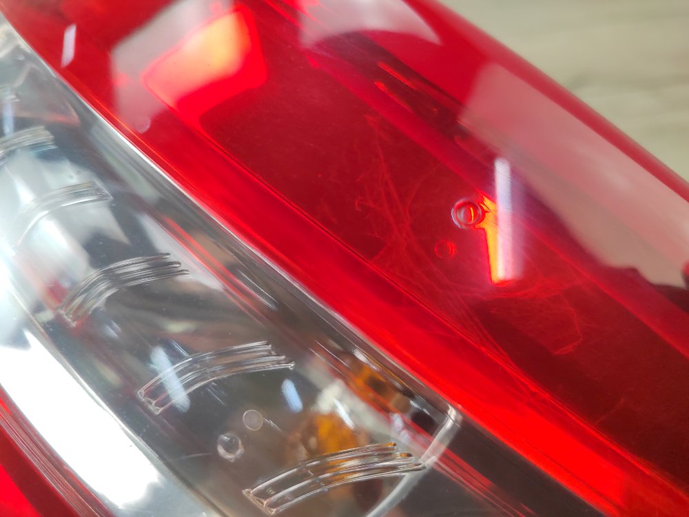 Фонарь в крыло, 2000 рублей, Москва