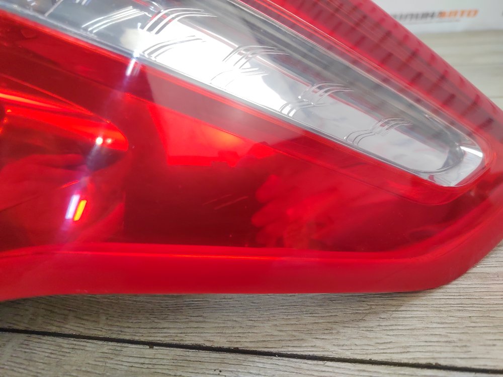 Фонарь в крыло, 2000 рублей, Москва