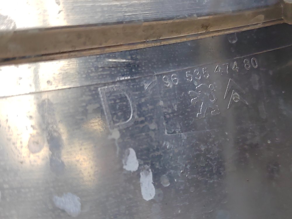 Фонарь в крыло, 2000 рублей, Москва