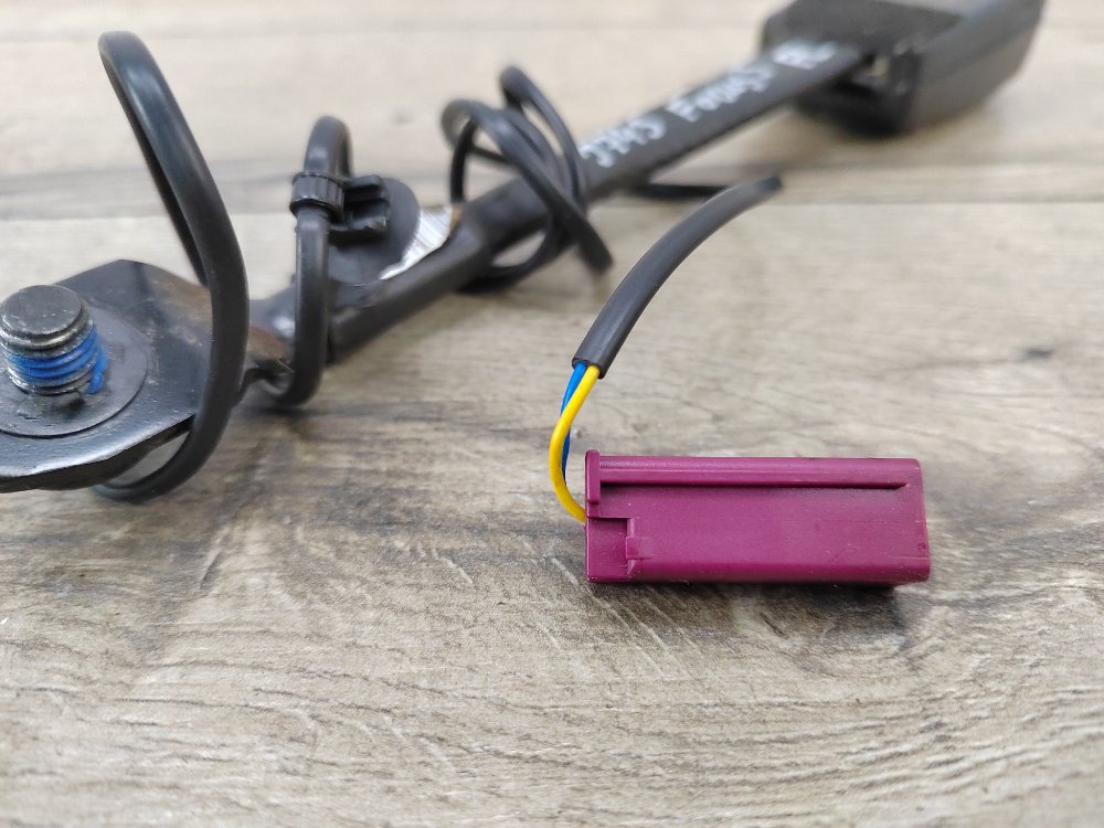 Замок ремня безопасности, 500 рублей, Москва