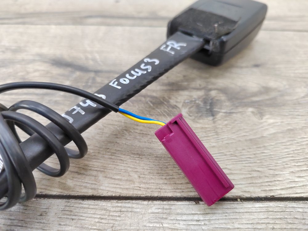 Замок ремня безопасности, 500 рублей, Москва