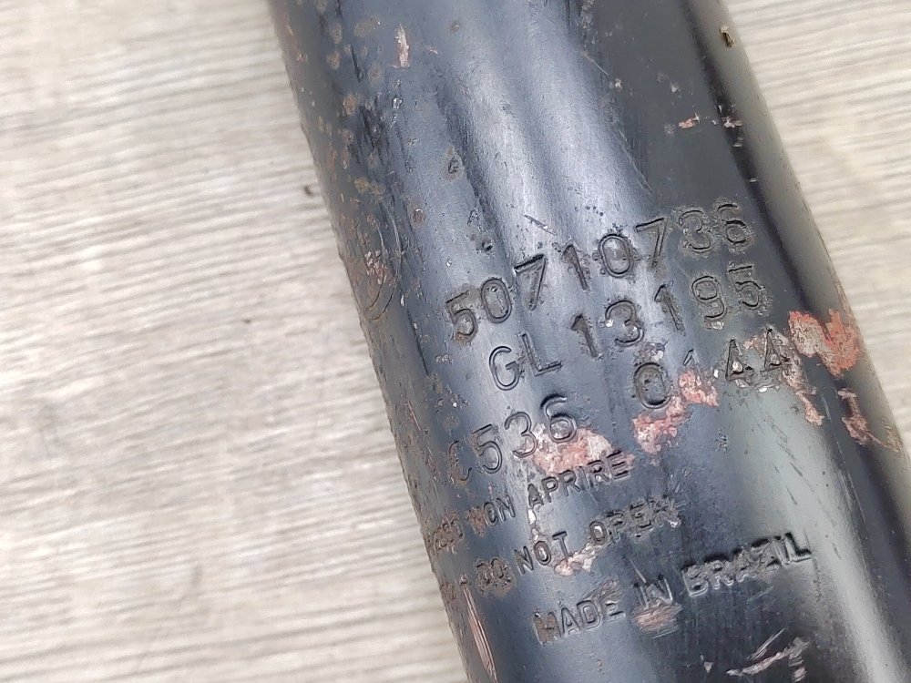 Амортизатор, 900 рублей, Москва