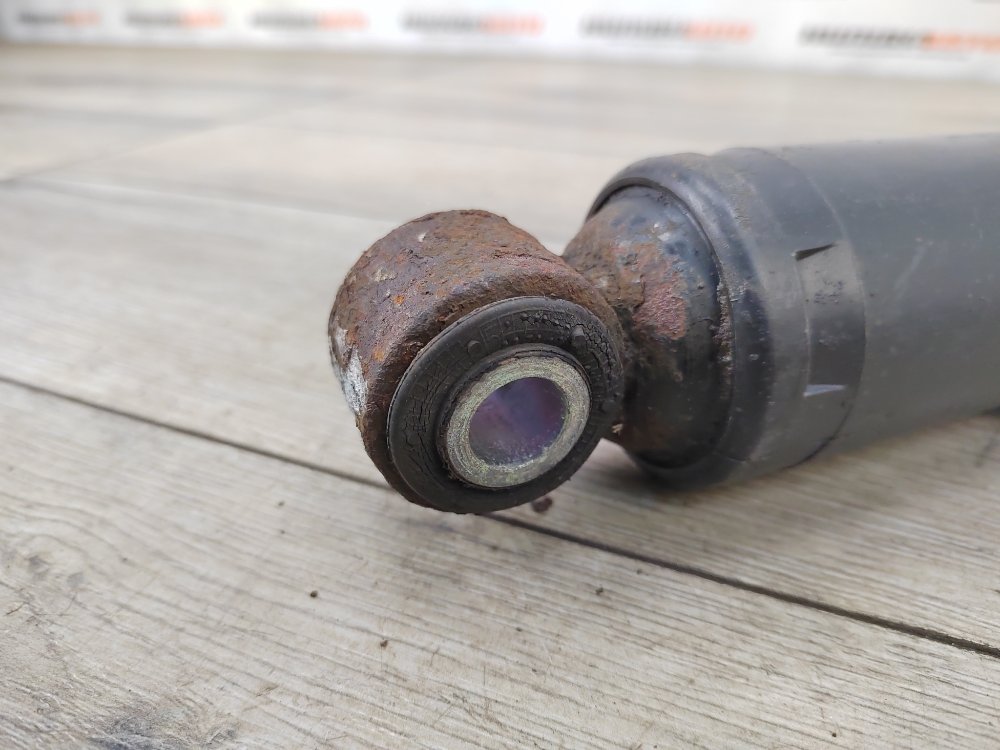 Амортизатор, 900 рублей, Москва