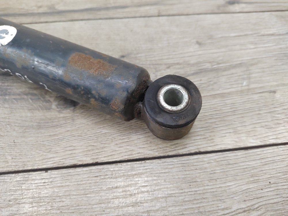 Амортизатор, 1000 рублей, Москва