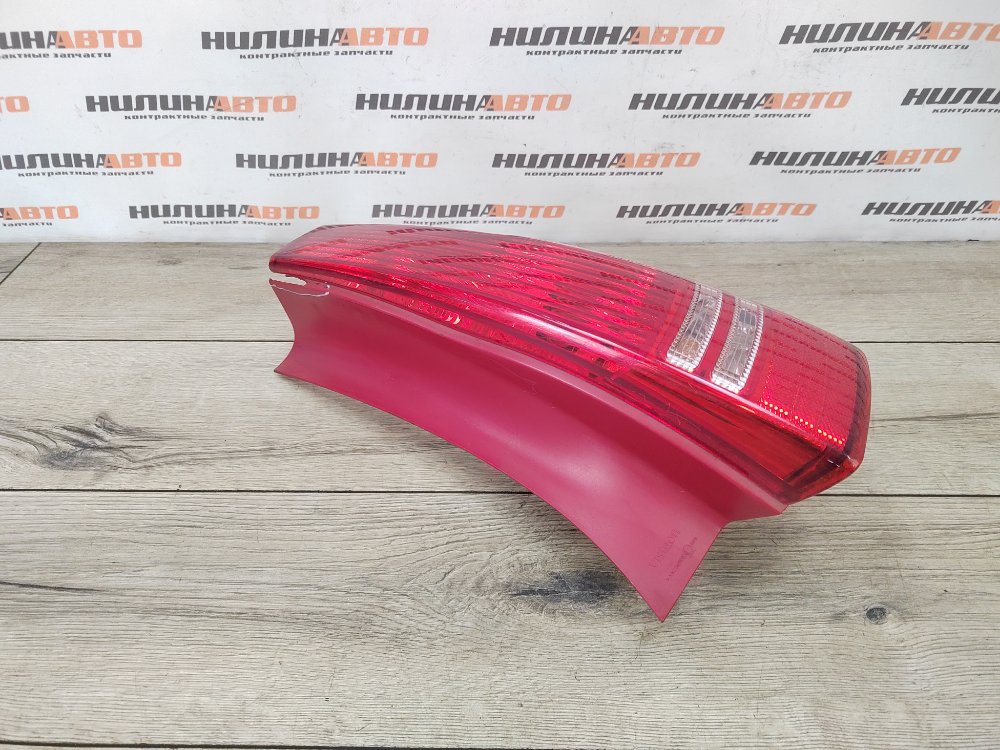 Фонарь в крыло, 2200 рублей, Москва