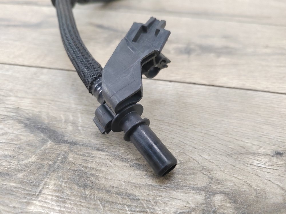 Трубка паров бензина, 400 рублей, Москва