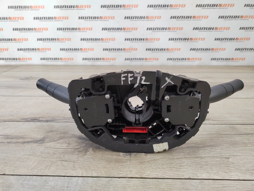 Подрулевой переключатель, 3000 рублей, Москва