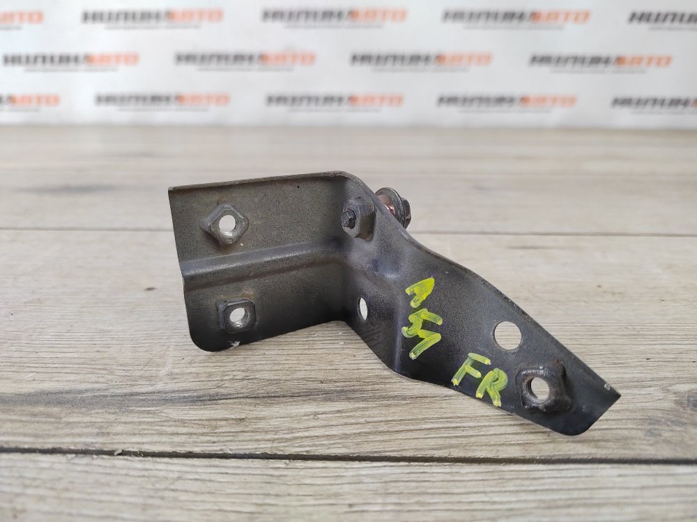 Кронштейн крыла, 800 рублей, Москва