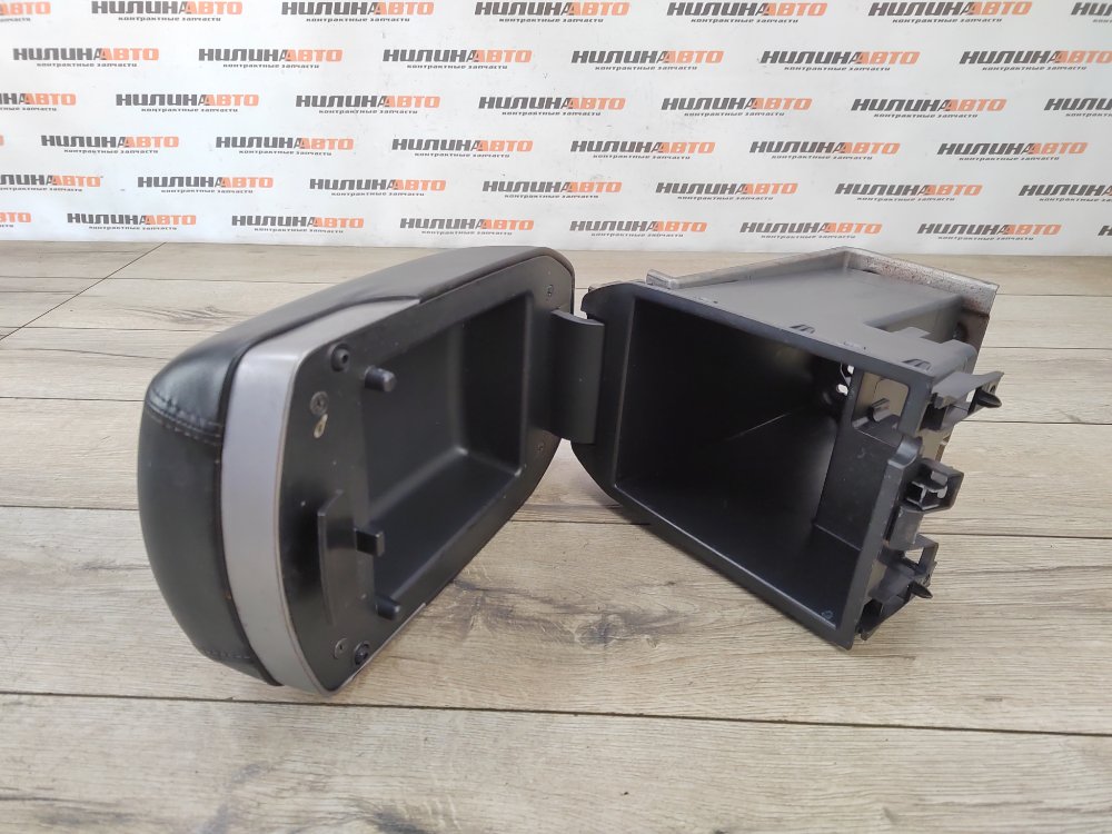 Подлокотник, 3000 рублей, Москва