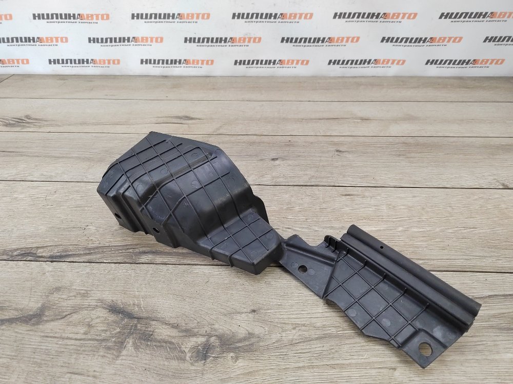 Накладка крыла, 1000 рублей, Москва